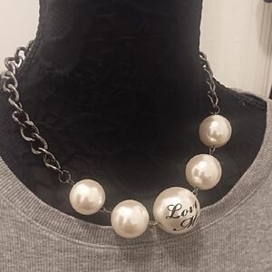 Elegant Pearl and Silver Chain Necklace